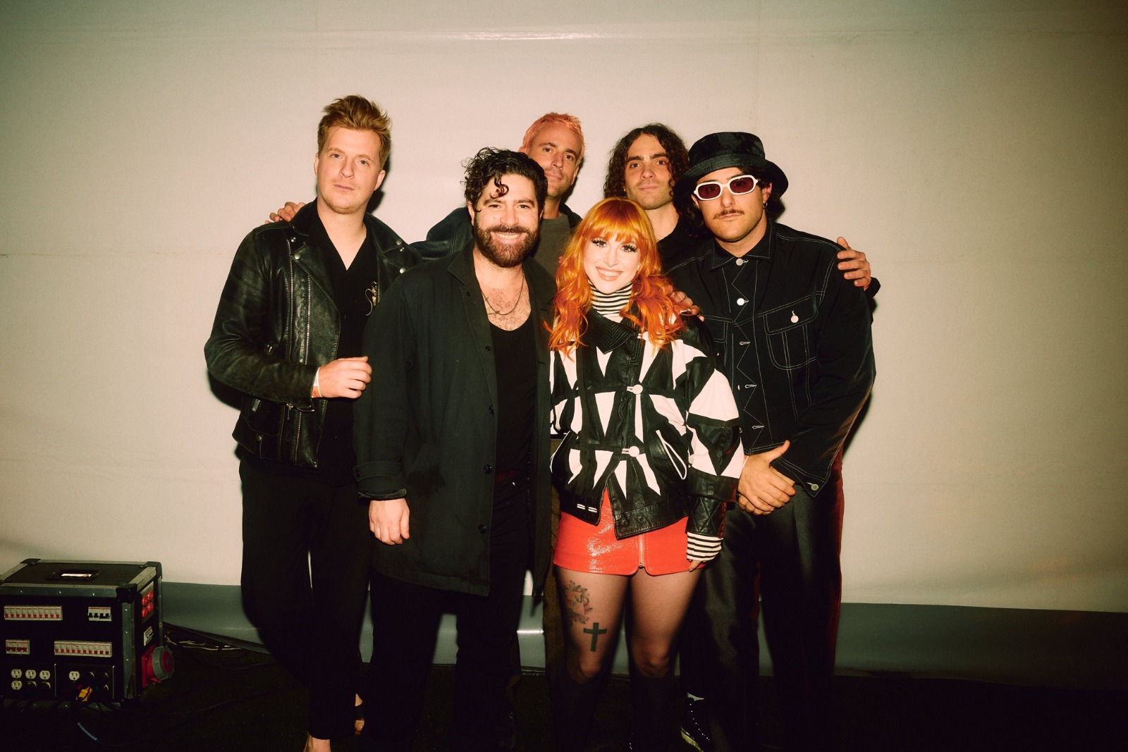 Foals y Paramore