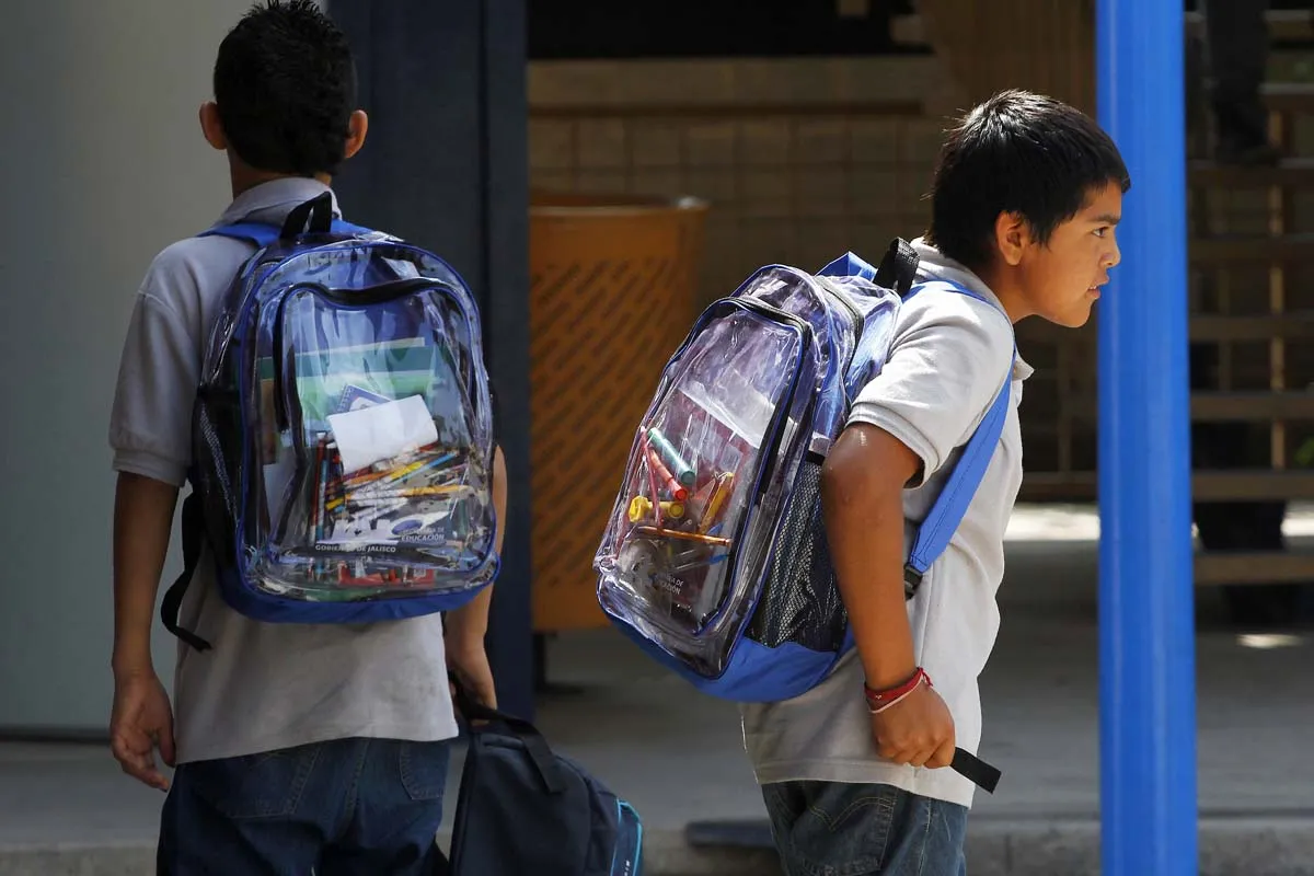 mochilas transparentes