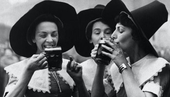 alewives cerveza mujeres brujas