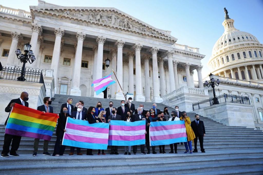 atención médica a personas trans | comunidad LGBTQ+ | Estados Unidos | Noticias Estados Unidos