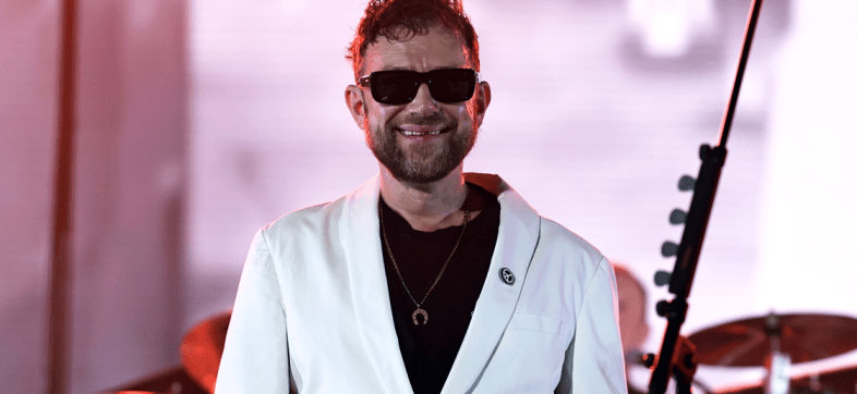 El motivo por el que Damon Albarn está en contra de prohibir los celulares en los conciertos