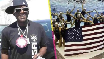 La historia de Flavor Flav y su patrocinio a los equipos olímpicos de waterpolo de Estados Unidos