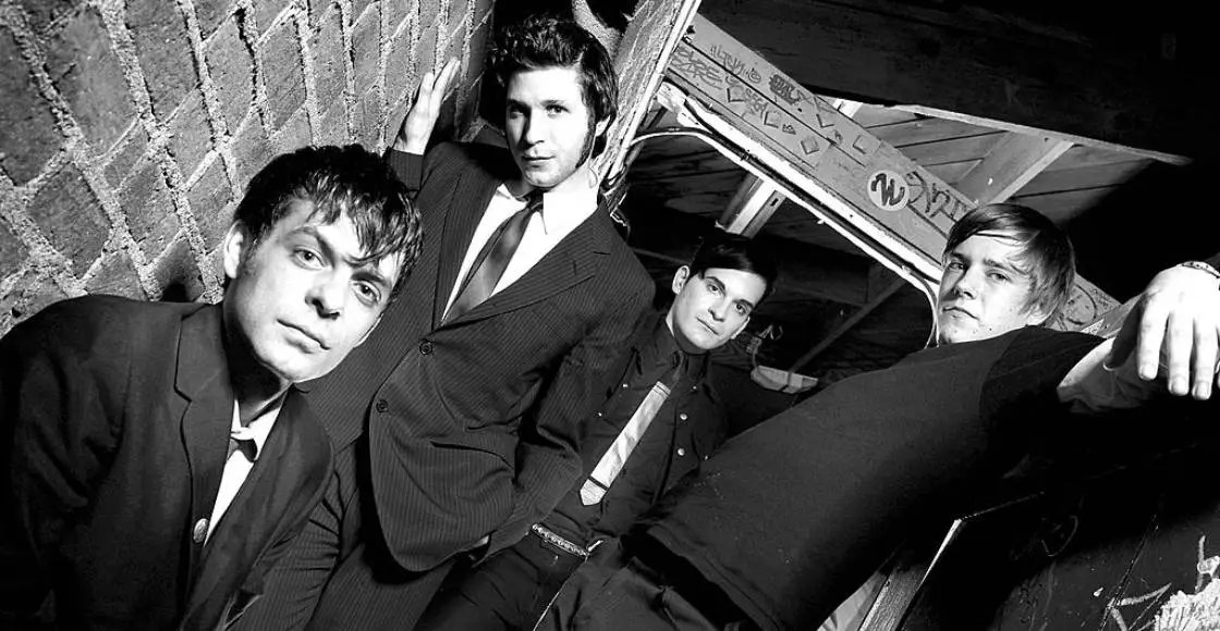 20 datos curiosos de 'Turn on the Bright Lights' de Interpol