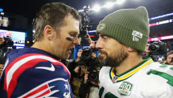 El récord que Aaron Rodgers le quitaría a Tom Brady en la temporada 2024