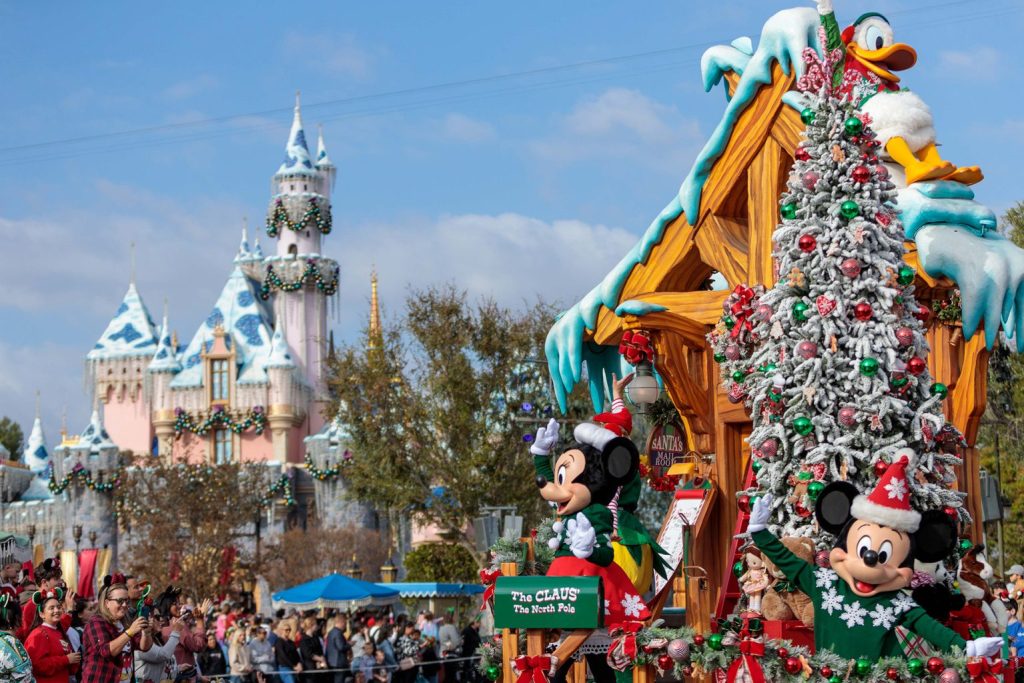 Disney Festival of Holidays Navidad