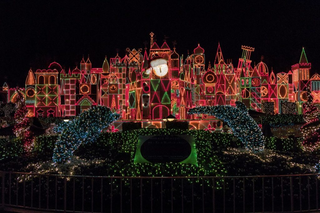 Disney Festival of Holidays Navidad