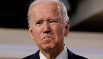 joe-biden-llama-reportero-estupido-hijo-de