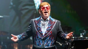 Psicodelia a todo lo que da: Escucha "Regimental Sgt. Zippo", una rola inédita de Elton John